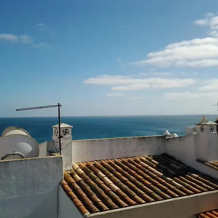 Lola Senhora da Luz